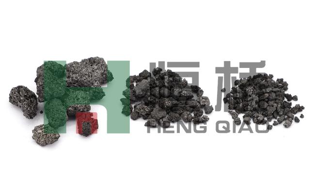 山东恒桥能源···<br></p><a href="/xinwenzixun/55.html" class="more">查看详情>></a> </li><li><div class="t"><span></span><a href="/xinwenzixun/54.html" title="增碳剂：炼钢铸铁中精准提升碳含量的关键材料">增碳剂：炼钢铸铁中精准提升碳含量的关键材料</a></div>
<p>文章来源: 恒桥官网(177-6335-7785),转载请注明来源。干这行快十年了，天天跟碳打交道，说不腻是假的，但一想到炼钢炉里那点碳含量差0.03%，整批铸件就脆得像饼干……啧，立马又打起精神来了。增碳剂是干什么用的？简单说，就是给铁水“补碳”的——不是补钙那种补，是让熔融态的生铁或废钢，在还原气氛下稳稳当当把碳吃进去、吃均匀、不吃多也不吃少。</p><i···<br></p><a href="/xinwenzixun/54.html" class="more">查看详情>></a> </li><li><div class="t"><span></span><a href="/xinwenzixun/53.html" title="石油焦供应趋紧，碳素企业承压备货">石油焦供应趋紧，碳素企业承压备货</a></div>
<p>文章来源: 恒桥官网(177-6335-7785),转载请注明来源。最近跑厂子跑得脚底板都快磨穿了……石油焦供应这事儿，真不是喊喊口号就完的。上个月去滨州那家老客户那儿，一进门人家就叹气：“恒桥那边合同又卡在排产上了，你再不来，我下周···<br></p><a href="/xinwenzixun/53.html" class="more">查看详情>></a> </li><li><div class="t"><span></span><a href="/xinwenzixun/52.html" title="增碳剂用对了，炼钢成本直降15%？一线老师傅的实战经验分享">增碳剂用对了，炼钢成本直降15%？一线老师傅的实战经验分享</a></div>
<p>文章来源: 恒桥官网(177-6335-7785),转载请注明来源。老张在炼钢炉前干了三十年，从学徒到班组长，再到技术顾问，手上的茧子比钢水还厚。他常说：“增碳剂不是倒进去就完事的，用错了，一炉钢废掉，成本反而往上窜。”去年他所在的中型电弧炉钢厂，在试用<a href="https://www.hengqiao.co"><b style="color:red;···<br></p><a href="/xinwenzixun/52.html" class="more">查看详情>></a> </li><li><div class="t"><span></span><a href="/xinwenzixun/51.html" title="高纯石墨坩埚：为什么航天材料熔炼、单晶硅生长和高端合金制备都绕不开它？">高纯石墨坩埚：为什么航天材料熔炼、单晶硅生长和高端合金制备都绕不开它？</a></div>
<p>文章来源:恒桥官网(177-6335-7785),转载请注明来源。在航天材料熔炼、单晶硅生长和高端合金制备这三大尖端制造领域中，高纯石墨坩埚并非可有可无的“容器”，而是决定工艺成败的关键耗材。它既要承受2000℃以上的极端高温，又要保持极低的杂质析出率（金属杂质总量通常需控制在5ppm以内），同时具备优异的热震稳定性与结构致密性——这些严苛指标，使普通碳素材···<br></p><a href="/xinwenzixun/51.html" class="more">查看详情>></a> </li><li><div class="t"><span></span><a href="/xinwenzixun/50.html" title="电极糊：炼钢炉里“沉默的燃料”，90%的人不知道它决定着整条产线的命脉">电极糊：炼钢炉里“沉默的燃料”，90%的人不知道它决定着整条产线的命脉</a></div>
<p>文章来源:恒桥官网(177-6335-7785),转载请注明来源。在炼钢炉轰鸣的钢铁丛林里，人们熟知铁水奔涌、钢花四溅的壮烈，却极少留意炉膛深处那一团黝黑、温顺、近乎静默的黑色糊状物——电极糊。它不似焦炭般烈焰灼灼，也不像合金料那般被精密配比、高调投送，却以最沉默的姿态，支撑着整座矿热炉的电流通道与能量传导。它不是燃料，却比燃料更关键；它不燃烧自己，却决定着···<br></p><a href="/xinwenzixun/50.html" class="more">查看详情>></a> </li>


</ul>
</div>
<!--文章列表结束-->
<!--分页样式-->
<div class="pglist">
<a title="Total record">&nbsp;<b>80</b> </a>&nbsp;&nbsp;<a href="/xinwenzixun/index.html">首页</a>&nbsp;<a href="/xinwenzixun/index_6.html">上一页</a>&nbsp;<a href="/xinwenzixun/index_5.html">5</a>&nbsp;<a href="/xinwenzixun/index_6.html">6</a>&nbsp;<b>7</b>&nbsp;<a href="/xinwenzixun/index_8.html">8</a>&nbsp;<a href="/xinwenzixun/index_9.html">9</a>&nbsp;<a href="/xinwenzixun/index_10.html">10</a>&nbsp;<a href="/xinwenzixun/index_11.html">11</a>&nbsp;<a href="/xinwenzixun/index_12.html">12</a>&nbsp;<a href="/xinwenzixun/index_13.html">13</a>&nbsp;<a href="/xinwenzixun/index_14.html">14</a>&nbsp;<a href="/xinwenzixun/index_8.html">下一页</a>&nbsp;<a href="/xinwenzixun/index_14.html">尾页</a>
</div>
</div>
</div>
</div>
<!--页尾开始-->
<!--页尾开始-->
<div class="max footer">
<div class="box">
<!--底部导航开始-->
<div class="left">

<dl>
<dt><a href="/guanyuwomen/" title="关于我们">关于我们</a></dt>

<dd><a href="/guanyuwomen/">关于我们</a></dd>

<dd><a href="/qiyewenhua/">企业文化</a></dd>

<dd><a href="/rongyuzizhi/">荣誉展示</a></dd>

</dl>



<dl class="fo_p">
<dt><a href="/chanpinzhanshi/" title="产品展示">产品展示</a></dt>

<dd><a href="/shiyoujiao/">石油焦</a></dd>

<dd><a href="/zengtanji/">增碳剂</a></dd>

<dd><a href="/duanshaojiao/">煅烧焦</a></dd>

<dd><a href="/tanhuagui/">碳化硅</a></dd>

<dd><a href="/shimoganguo/">石墨坩埚</a></dd>
</dl>


<dl>
<dt><a href="/xinwenzixun/" title="新闻资讯">新闻资讯</a></dt>

<dd><a href="/xinwenzixun/">公司新闻</a></dd>

<dd><a href="/hangyexinwen/">行业新闻</a></dd>

<dd><a href="/changjianwenti/">常见问题</a></dd>

</dl>

</div>
<!--底部导航结束-->

<!--联系我们开始-->
<div class="right">
<div class="con">
<dl><dt><img src="/static/picture/wechat.jpg"></dt><dd>加微信 享优惠</dd></dl>
<div class="t">联系我们</div>
<ul>
<li>手机：17763357785</li>
<li><a href="tel:17763357785">电话：0633-8196199</a></li>
<li>邮箱：hengqiaoma@163.com</li>
<li>地址：山东省日照市东港区海滨五路海洋国际大厦4楼</li>
</ul></div></div>
<!--联系我们开始-->
<div class="clearit"></div>
</div>
</div>
<!--页尾结束-->

<!--版权开始-->
<div class="max copyright">Copyright &copy; 2002-2025 山东恒桥能源实业有限公司 版权所有　备案号：<a href="http://www.beian.miit.gov.cn" target="_blank" title="正在备案中">鲁ICP备20019302号-6</a>　
<a class="jgawb" href="http://www.beian.gov.cn/" target="_blank" data-v-08a5779c="" style="color: rgb(116, 154, 227) !important;"> &nbsp;鲁公网安备37110202371430号</a>
<a href="/sitemap.xml">网站地图</a>（<a href="/sitemap.xml" target="_blank">XML</a>）
</div>
<!--版权结束-->

<!--浮动客服开始-->
<dl class="toolbar">
<dd class="qq"><a href="tencent://message/?uin=xxxxx&Menu=yes"><i></i><span>在线客服</span></a></dd>
<dd class="tel"><i></i><span>服务热线</span>
<div class="box"><p>服务热线</p><h3>17763357785</h3></div></dd>
<dd class="code"><i></i><span>微信咨询</span>
<div class="box"><img src="/static/picture/wechat.jpg" alt="山东恒桥能源实业有限公司"></div></dd>
<dd class="top" id="top"><i></i><span>返回顶部</span></dd>
</dl>
<!--浮动客服结束-->

<!--手机底部开始-->
<div class="bottom" id="bottom">
<ul>
<li class="f1"><a href=""><i></i>网站首页</a></li>
<li class="f2"><a href="tel:17763357785"><i></i>一键拨号</a></li>
<li class="f3"><a onclick="dkcf()"><i></i>微信咨询</a></li>
<li class="f4"><a href="/lianxiwomen/"><i></i>联系我们</a></li>
</ul>
</div>
<!--手机底部结束-->

<div id="wxnr">
<div class="nrdf">
<i onclick="gbcf()">X</i><img src="/static/picture/wechat.jpg" alt="山东恒桥能源实业有限公司"><p>截屏，微信识别二维码</p>
<p>微信号：<span id="btn" data-clipboard-text="tel06338196199">tel06338196199</span></p>
<p>（点击微信号复制，添加好友）</p>
<p><a href="weixin://"><span class="wx">&nbsp;&nbsp;打开微信</span></a></p>
</div>
</div>
<div id="weixin">微信号已复制，请打开微信添加咨询详情！</div>
<script src="/static/js/app.js"></script>
<script>
(function(b,a,e,h,f,c,g,s){b[h]=b[h]||function(){(b[h].c=b[h].c||[]).push(arguments)};
b[h].s=!!c;g=a.getElementsByTagName(e)[0];s=a.createElement(e);
s.src="//s.union.360.cn/"+f+".js";s.defer=!0;s.async=!0;g.parentNode.insertBefore(s,g)
})(window,document,"script","_qha",624656,false);
</script>


<script>
var _hmt = _hmt || [];
(function() {
  var hm = document.createElement("script");
  hm.src = "https://hm.baidu.com/hm.js?6a3cd0926e820c3e642c1464ad6ca350";
  var s = document.getElementsByTagName("script")[0]; 
  s.parentNode.insertBefore(hm, s);
})();
</script>

<script>
(function(){
    var bp = document.createElement(